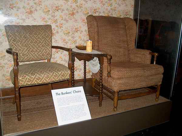 All in the Family living room display in the Smithsonian Institute