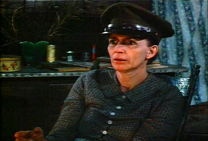 June Carter as the seer in Murder in Coweta County