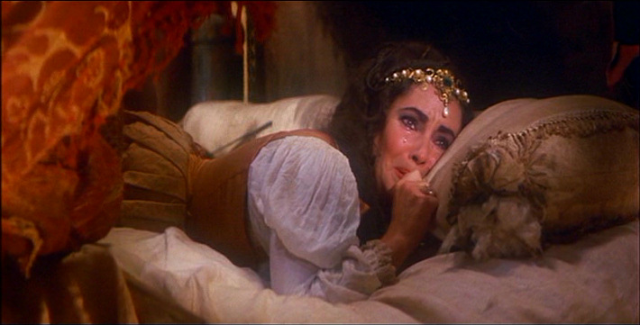 Elizabeth Taylor crying on her wedding night in Taming of the Shrew