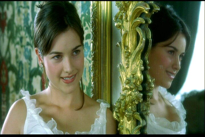 Amelia Warner image