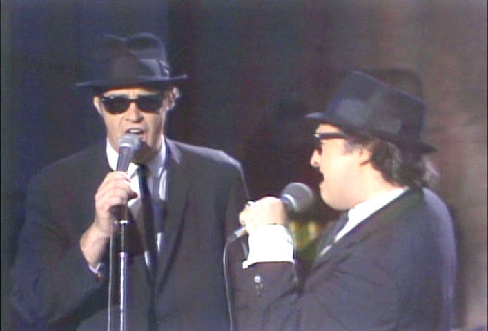 Dan Akroyd and John Belushi singing