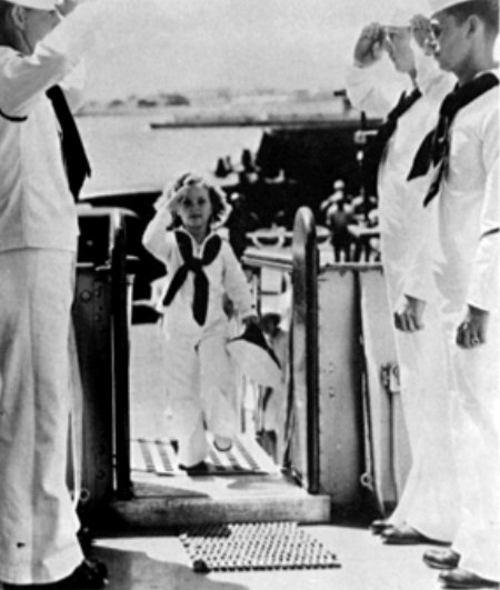 Shirley Temple greets the troops
