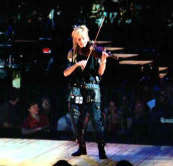 Dixie Chick playing fiddle