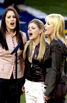 Dixie Chicks singing