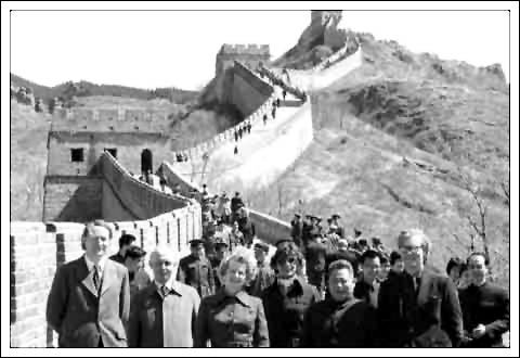 Maggie Thatcher at the Great Wall of China