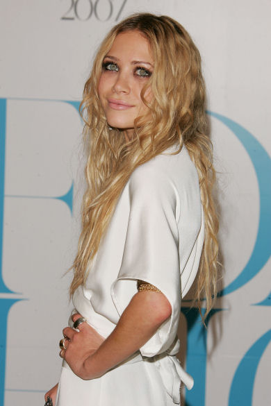 Mary-Kate Olsen has a beautiful smile