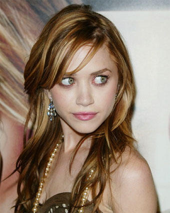 Mary-Kate Olsen makes with them eyes