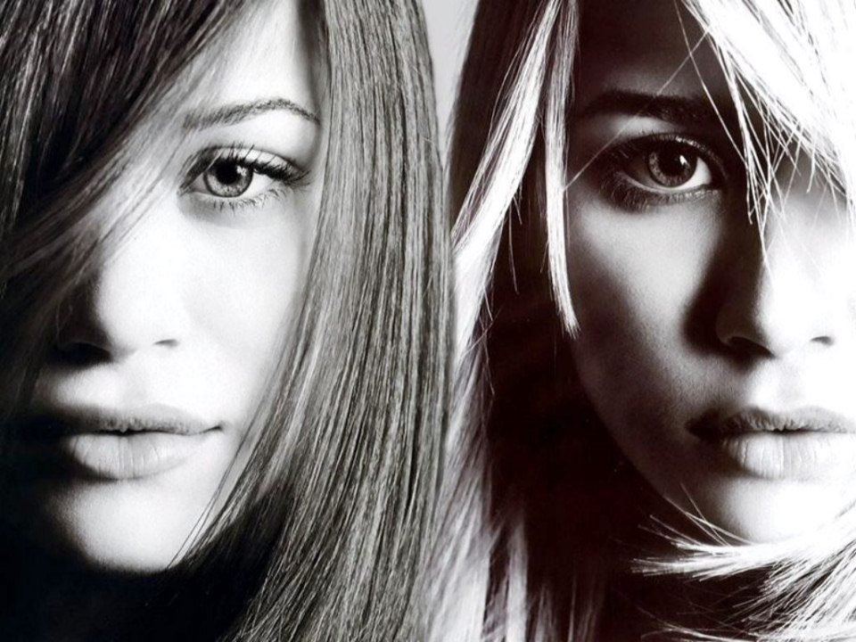 black and white Olsen twins wallpaper image
