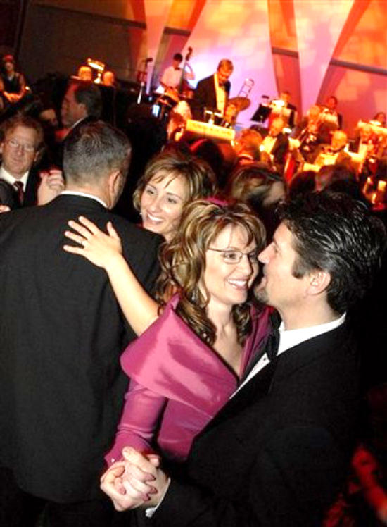 Todd and Sarah Palin dancing