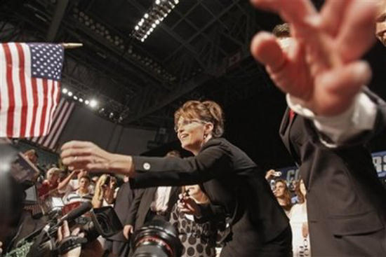 Sarah Palin reaches out to voters