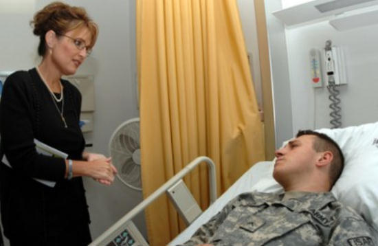 Governor Palin visits a soldier in the hospital