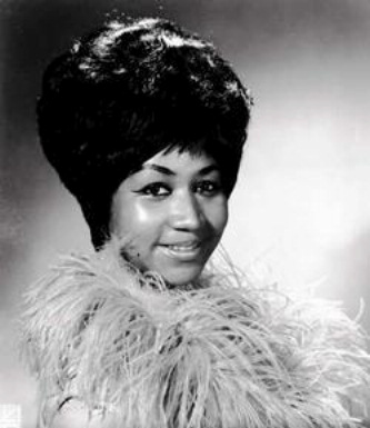 Aretha Franklin in feathers