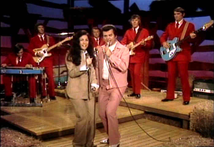 Loretta Lynn and Conway Twitty on Hee Haw