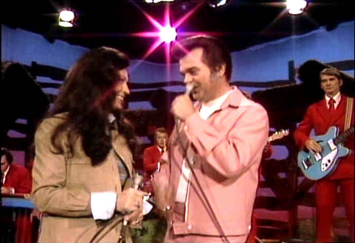 Conway Twitty and Loretta Lynn on Hee Haw