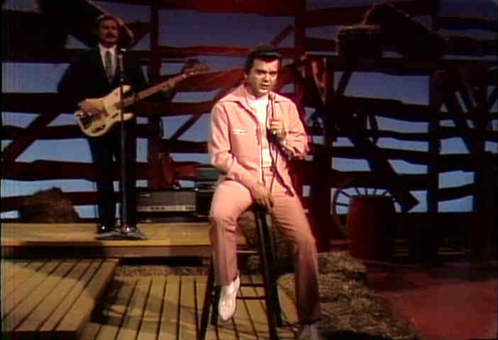 Conway Twitty in a leisure suit