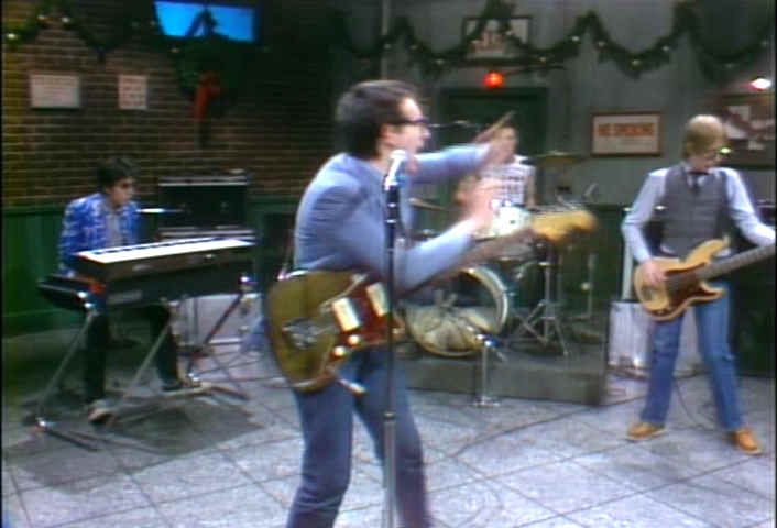 Elvis Costello stops the band