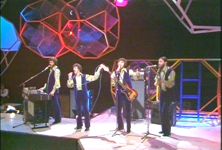 Frankie Valli and the Four Seasons singing "Let's Hang On" 1971 image