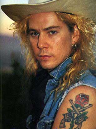 extra sexy Duff McKagan photo