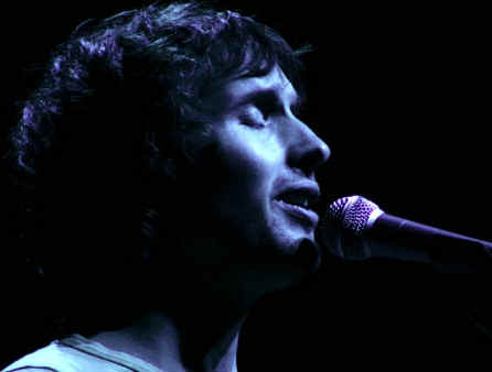 James Blunt sure suffers purty