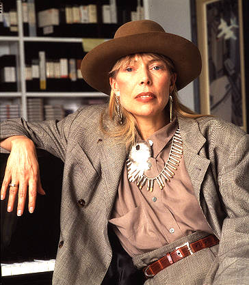 mature Joni Mitchell