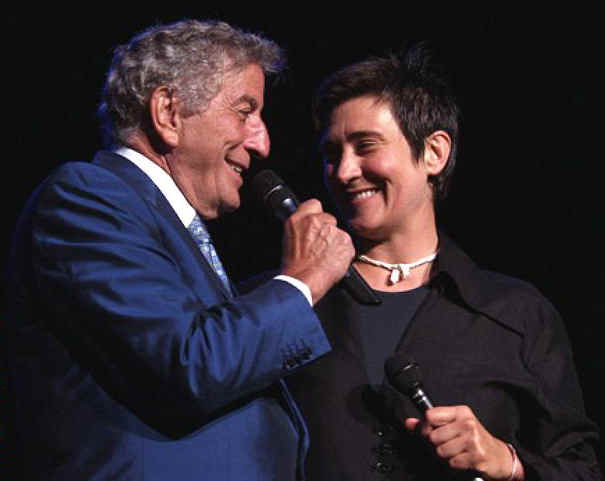 Tony Bennett and KD Lang on stage