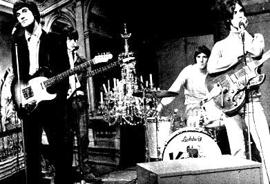 The Kinks in action