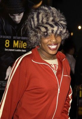 Macy Gray and her hat