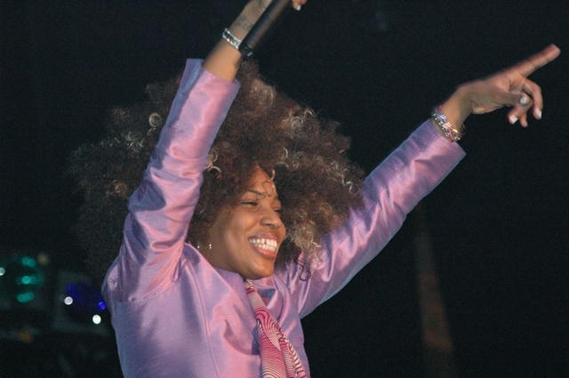 Macy Gray is radiant