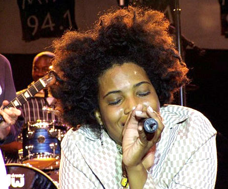 2003 Macy Gray concert photo