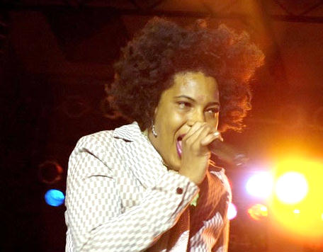 Macy Gray on stage