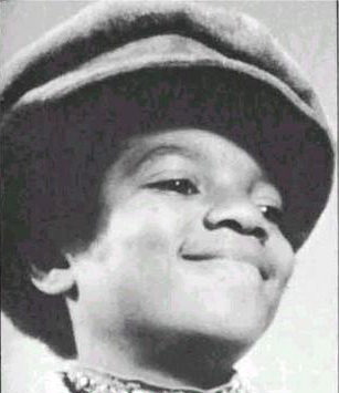 smiling face of young Michael Jackson