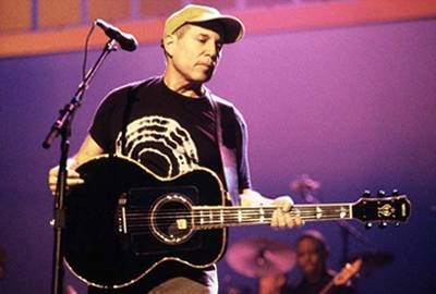 Paul Simon on stage