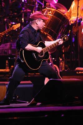 Paul Simon on stage image