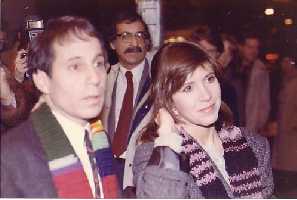 Carrie Fisher with Paul Simon photo