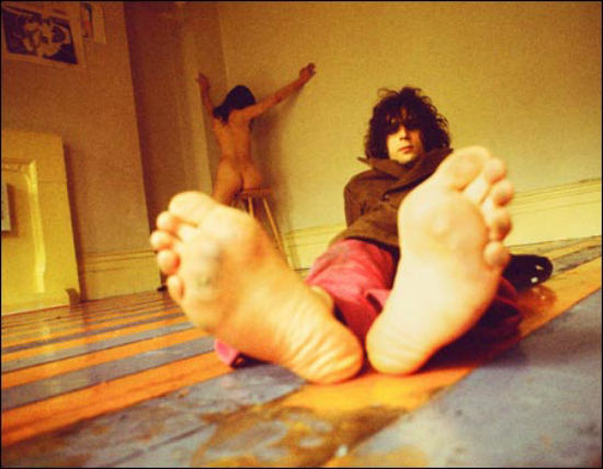 Syd Barrett's dirty feet