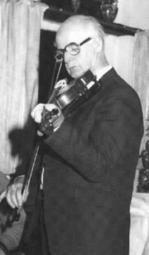 Jimmy Shand playing fiddle
