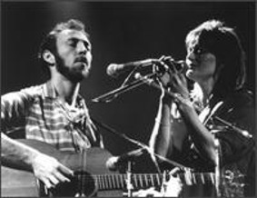 black and white photo of Richard and Linda Thompson