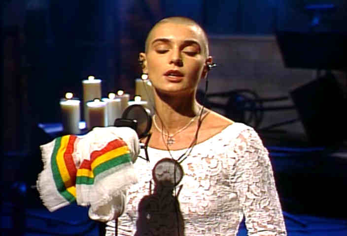 Sinead O'Connor performs Bob Marley's "War" on SNL, 1992