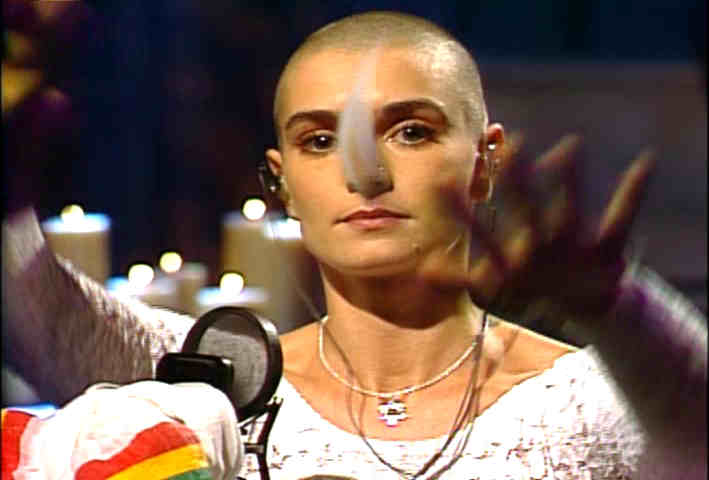 Sinead O'Connor tossing the pope