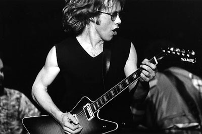 Warren Zevon getting down