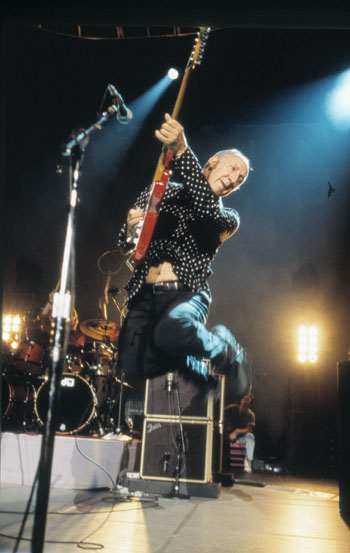 Pete Townshend flies through the air with the greatest of ease