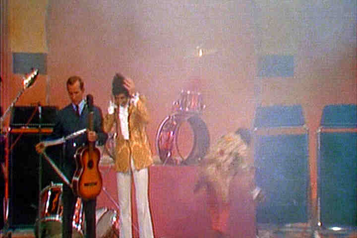 Tommy Smothers and Pete Townshend, 1967 tv image