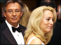 Valerie Plame and Joe Wilson image
